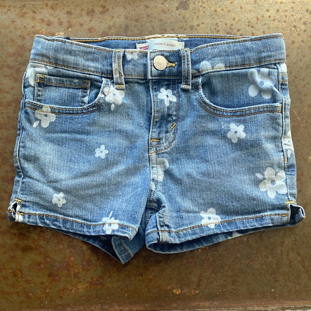 Levi's Blue Little Girls Denim Shorty Short with White Flowers Design. 8 REG